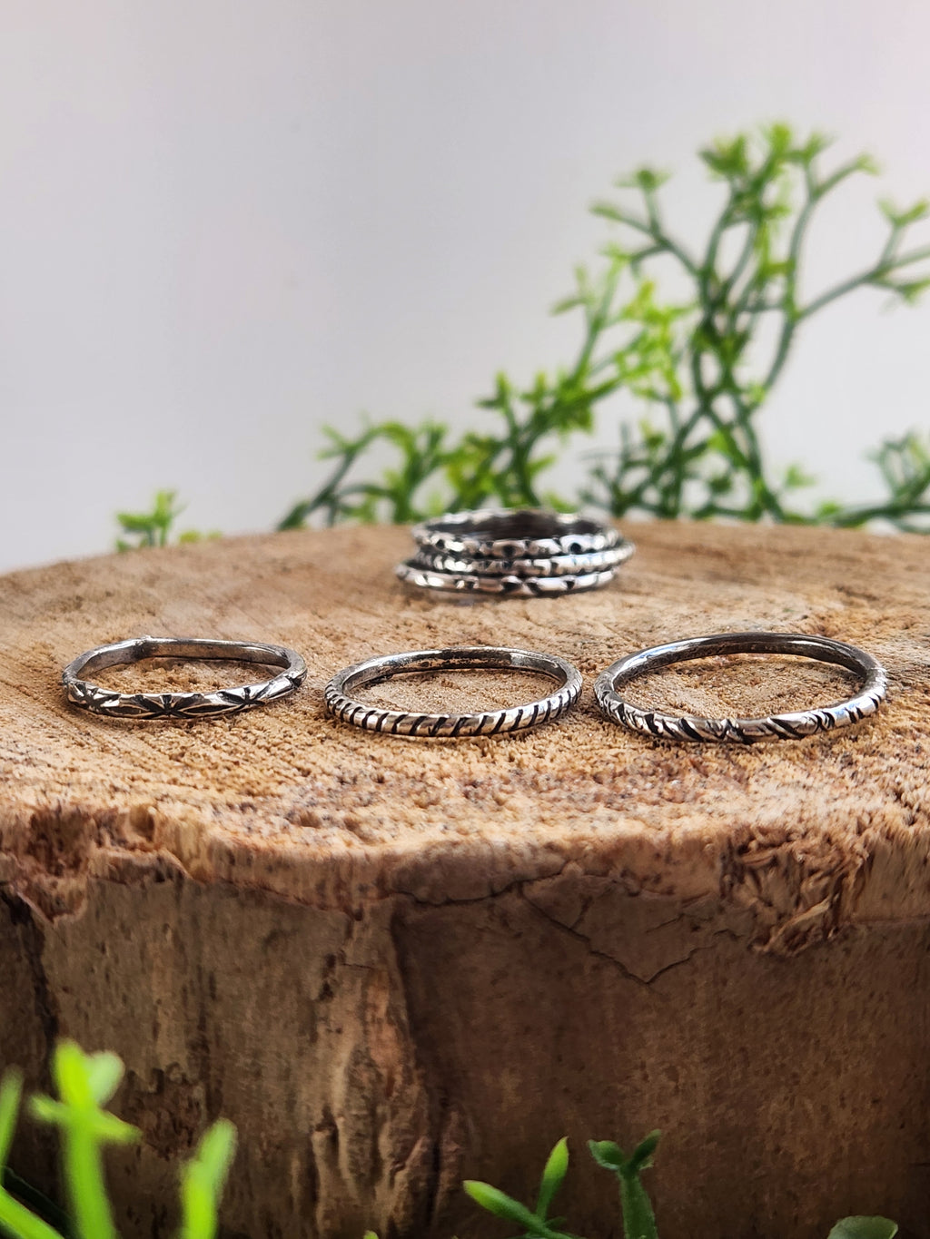 Textured ring