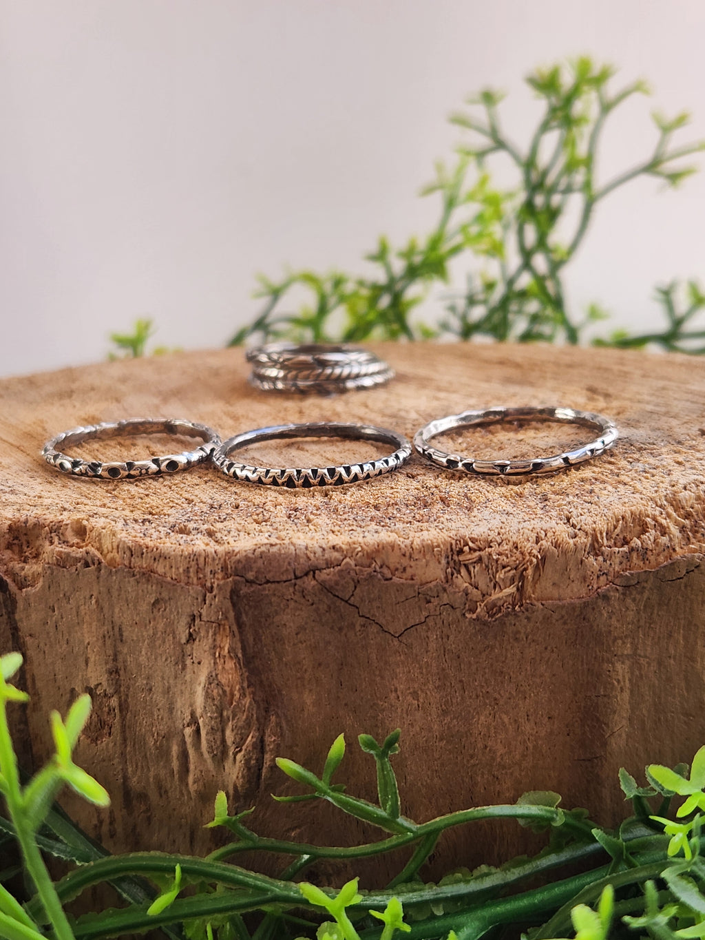 Textured ring