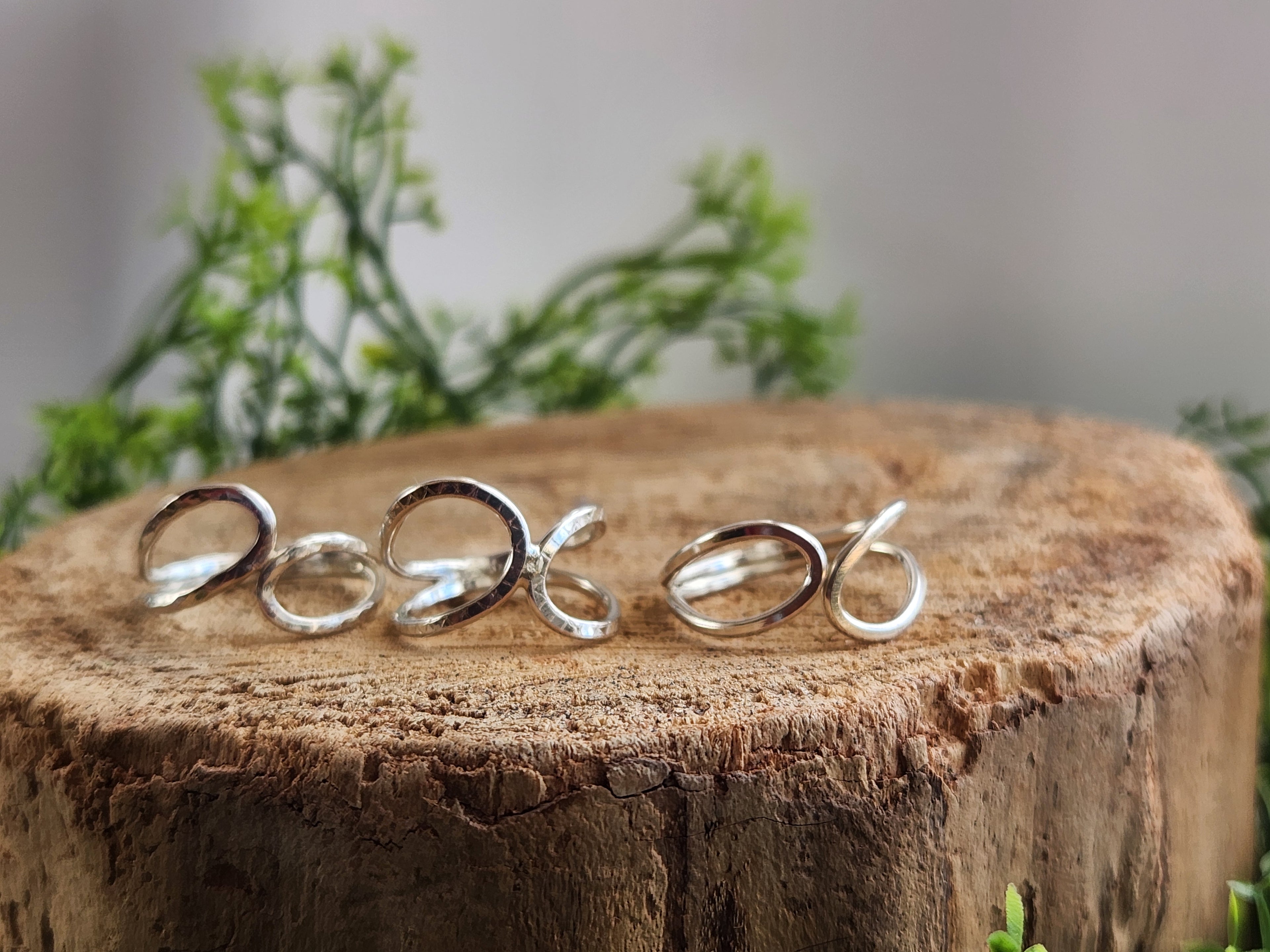 Organic textured ring