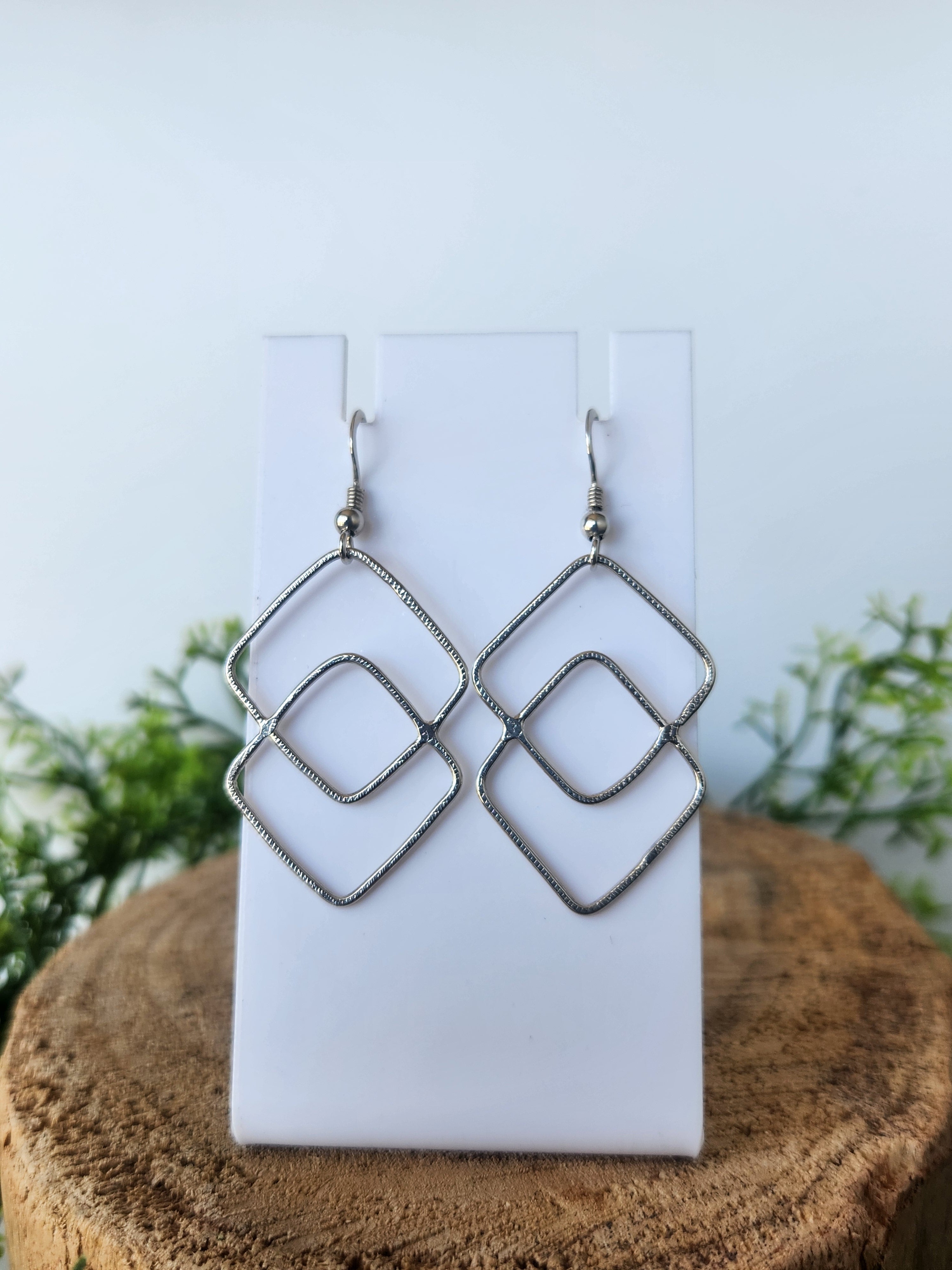 Overlapping Diamond earrings