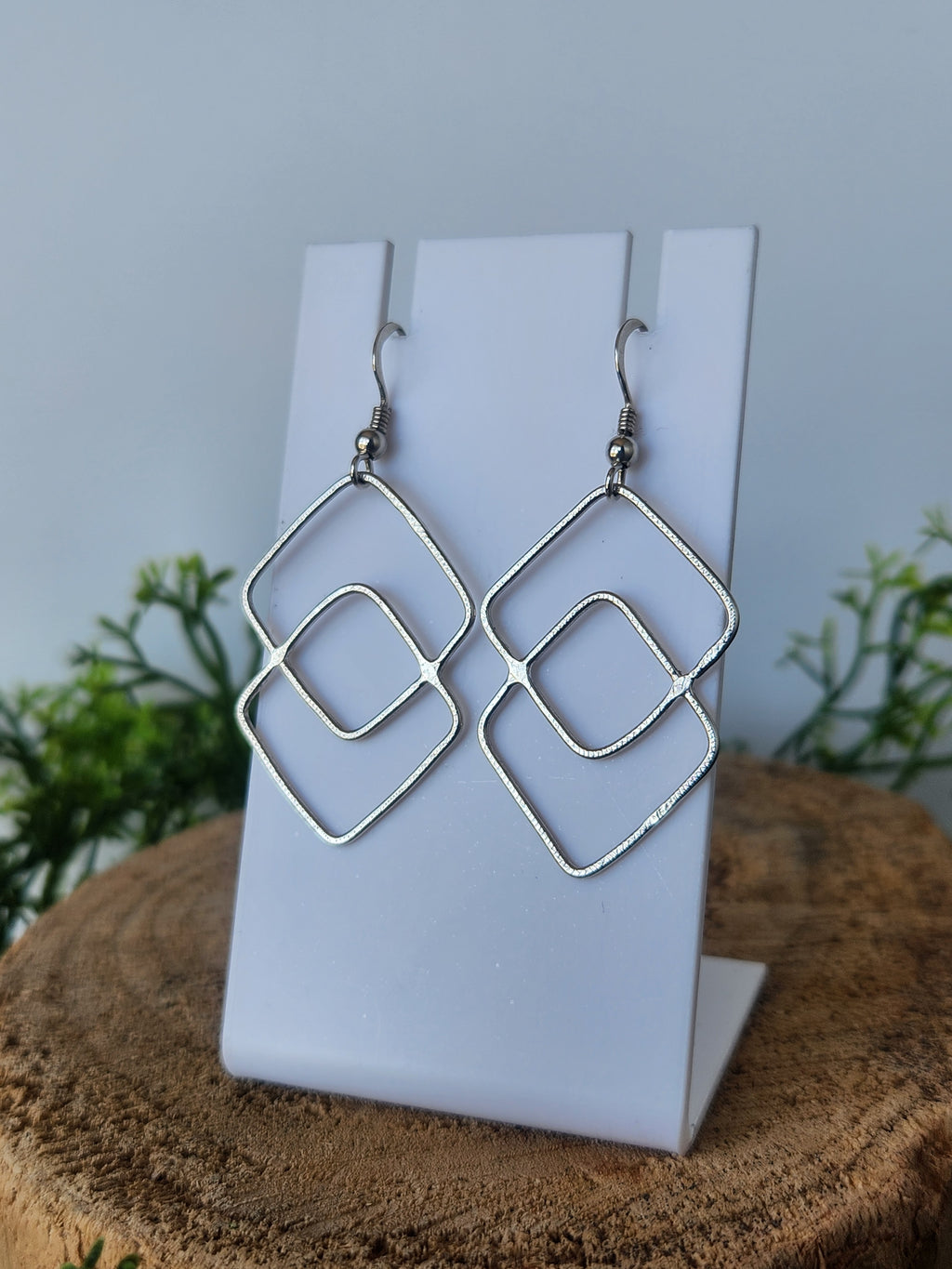 Overlapping Diamond earrings