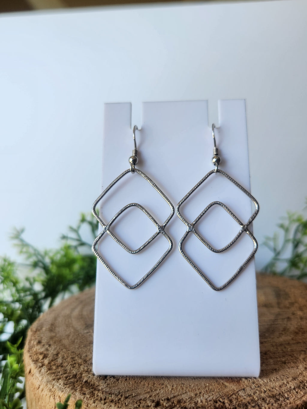 Overlapping Diamond earrings