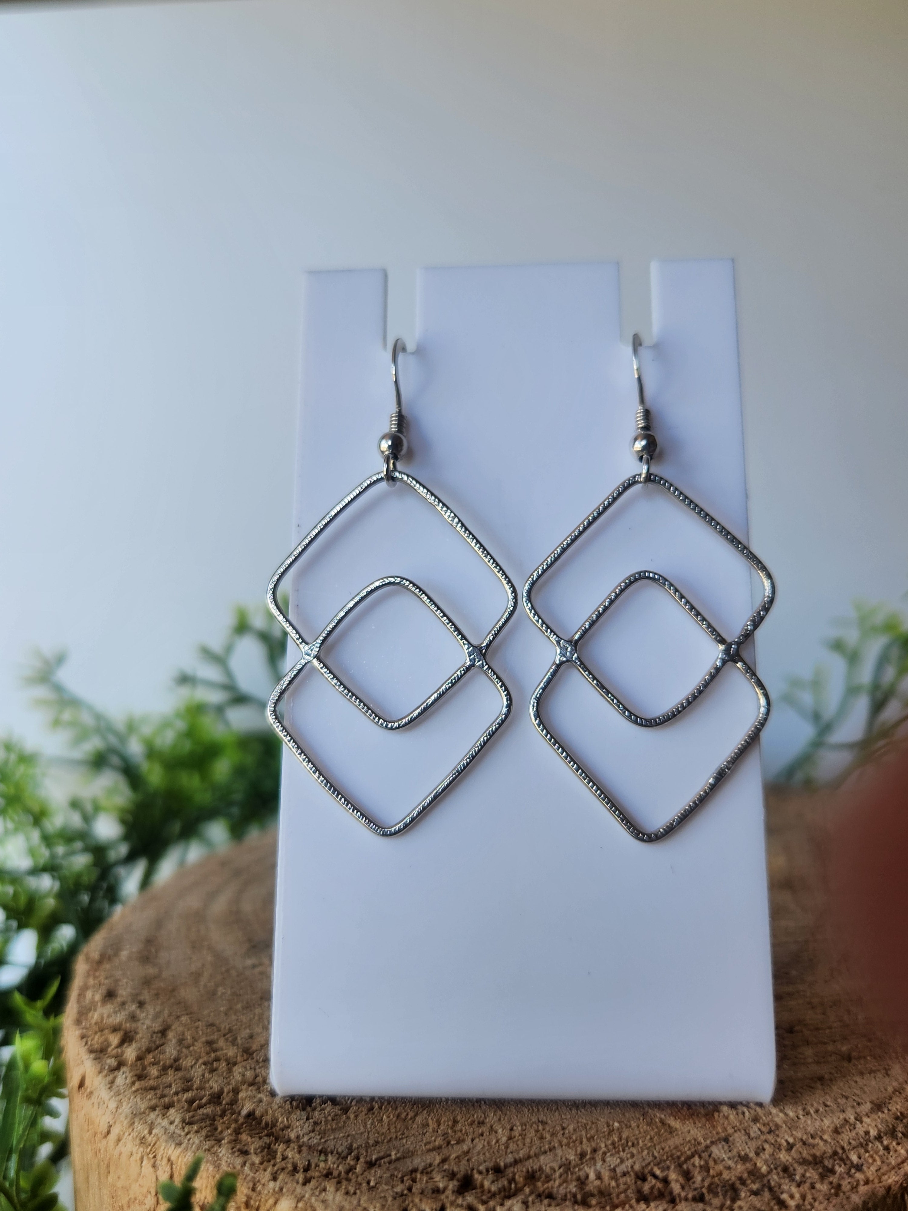 Overlapping Diamond earrings