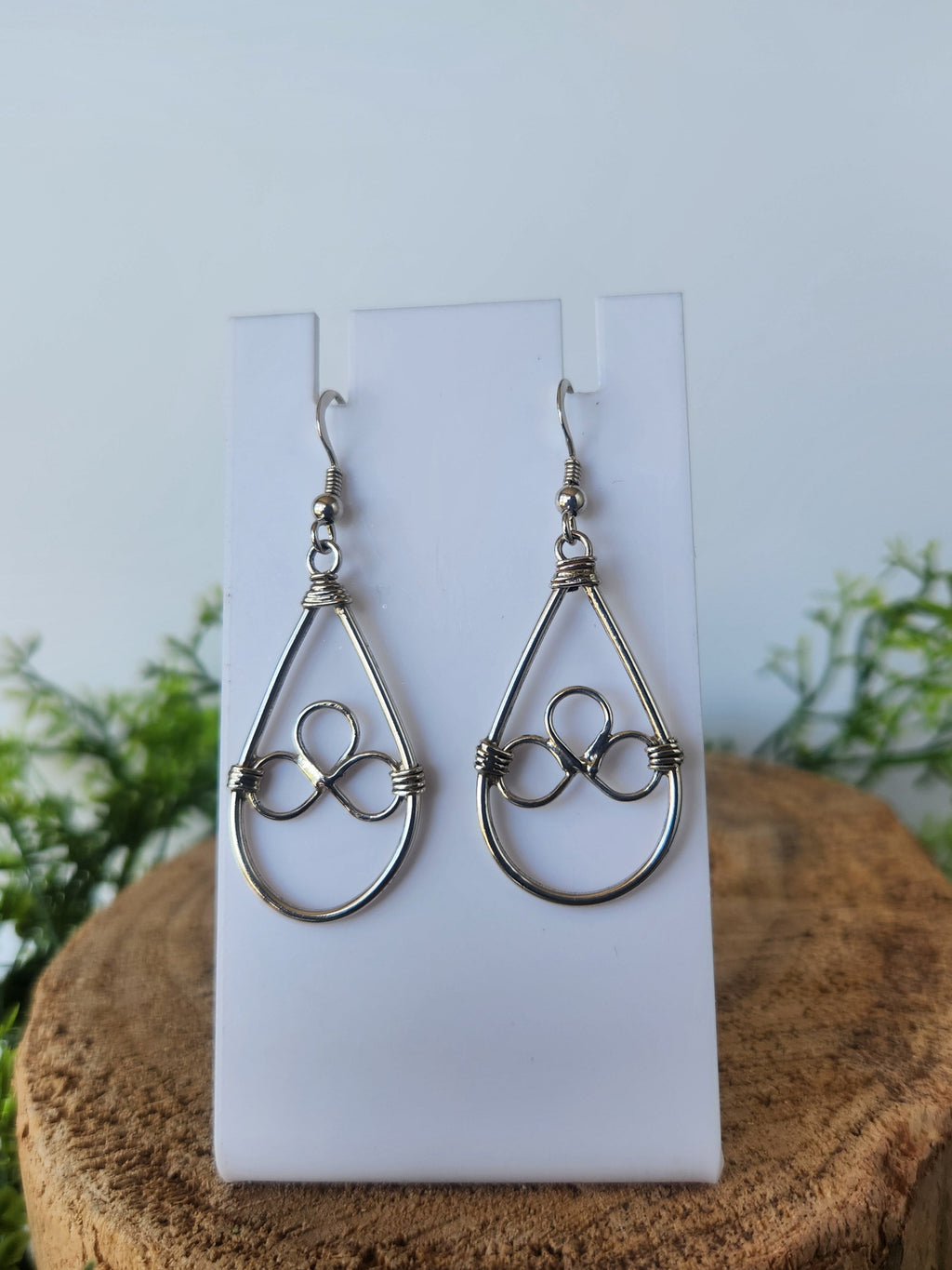 Celtic Teardrop clover
