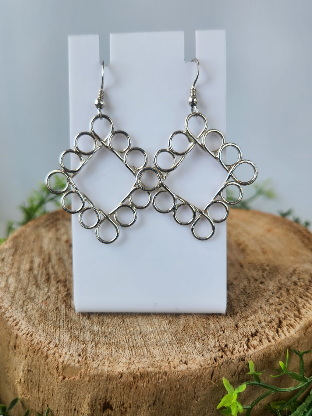 Loopty-loops Squared earrings